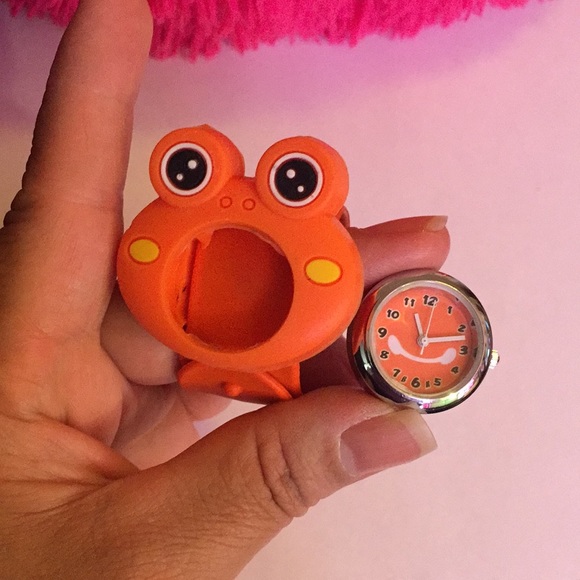 Hello kitty friend strap watch 🧡🕗🧡 - Picture 9 of 16